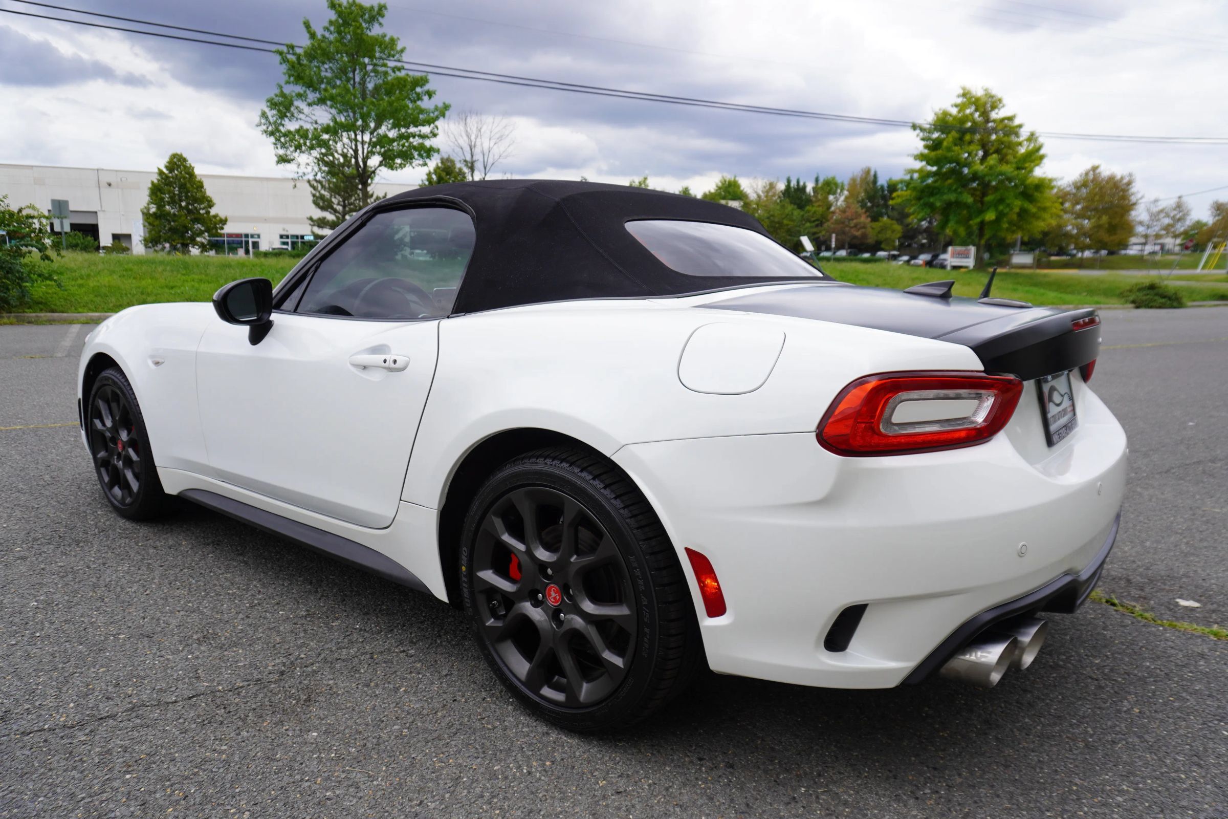 Used 2018 FIAT 124 Spider Abarth w/ Convenience Group RWD image 5