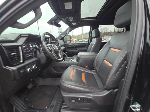 Used 2024 GMC Sierra 2500 AT4 w/ AT4 Premium Plus Package AWD/4WD image 16
