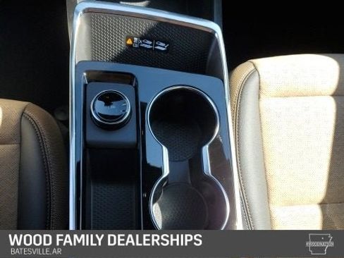 New 2026 Chevrolet Equinox ACTIV w/ Safety and Technology Package image 17