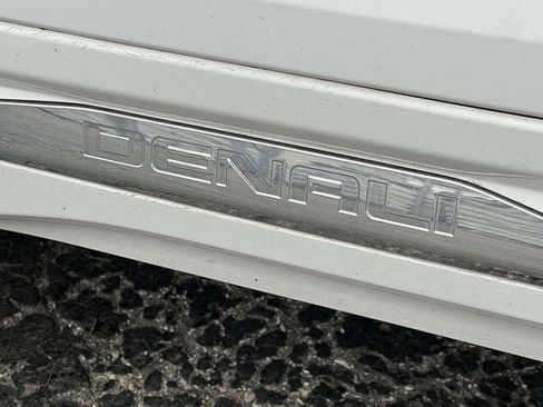 Used 2018 GMC Terrain Denali w/ Advanced Safety Package image 9