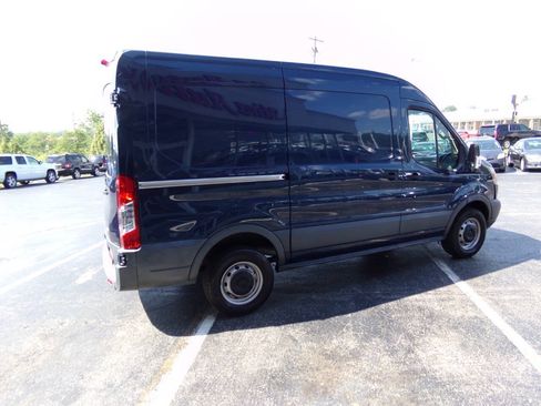 Used 2016 Ford Transit 250 130 Medium Roof RWD image 4