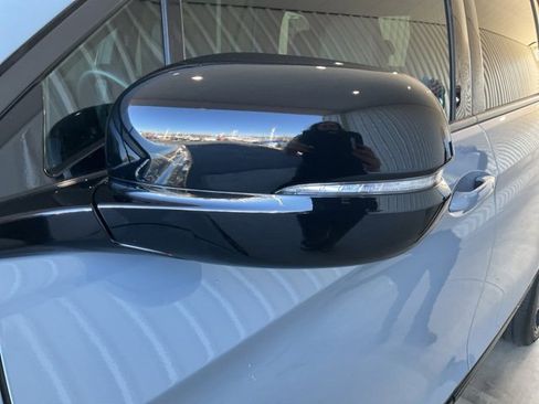 Certified 2024 Honda Passport Black Edition image 3