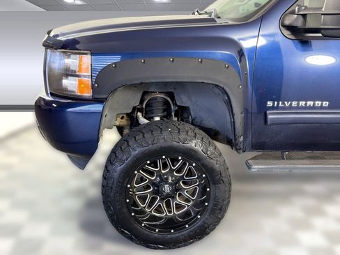 Used 2010 Chevrolet Silverado 1500 LS image 11