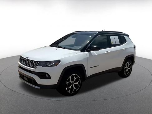 Used 2025 Jeep Compass Limited AWD/4WD image 8