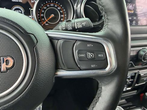 Used 2021 Jeep Wrangler Unlimited Sahara image 25