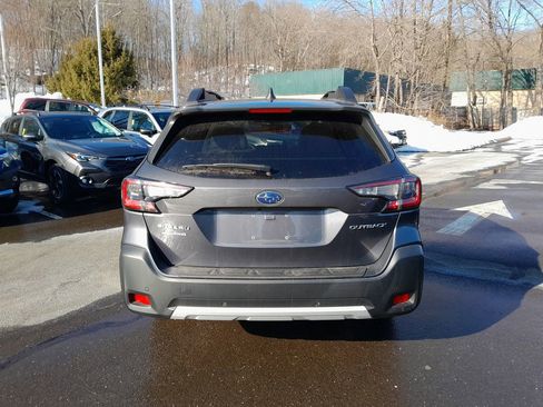 Used 2024 Subaru Outback Limited image 6