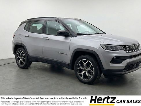 Used 2025 Jeep Compass Limited AWD/4WD image 1