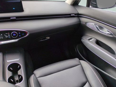 Certified 2023 Genesis Electrified GV70 Advanced image 16