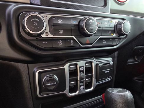 Used 2023 Jeep Wrangler Sport S w/ LED Headlamp & Fog Lamp Group image 17