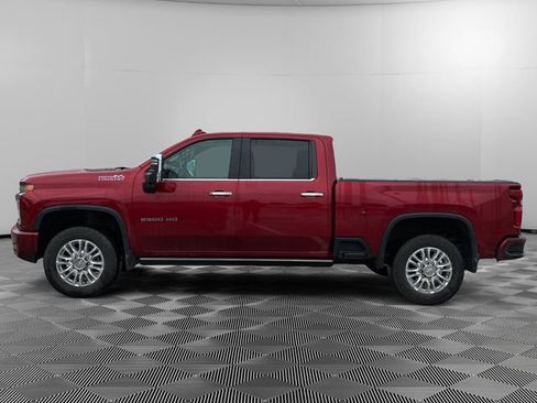 Used 2022 Chevrolet Silverado 2500 High Country w/ Safety Package II AWD/4WD image 2