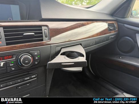 Used 2011 BMW 328i xDrive Coupe AWD/4WD image 24