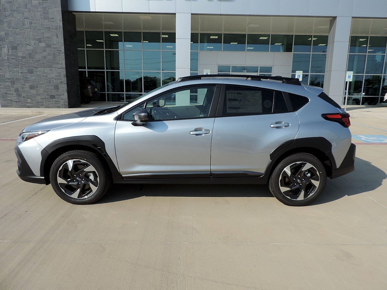 Used 2025 Subaru Crosstrek 2.5i Limited w/ Crosstrek Mirror Package AWD/4WD image 8