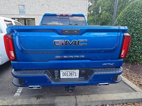 Used 2022 GMC Sierra 1500 AT4 w/ AT4 Premium Package AWD/4WD image 6