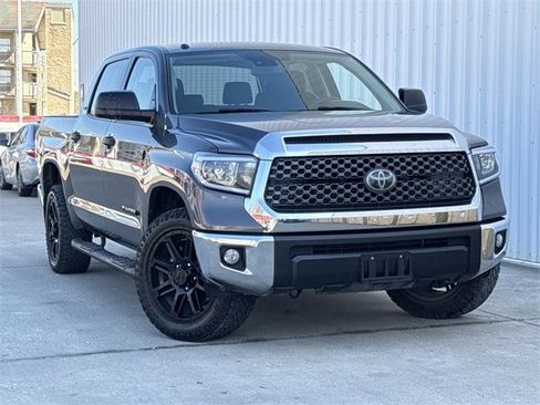 Used 2019 Toyota Tundra SR5 w/ SR5 Upgrade Package image 2