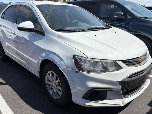 Used 2018 Chevrolet Sonic LT image 5