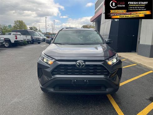 Used 2024 Toyota RAV4 XLE image 2