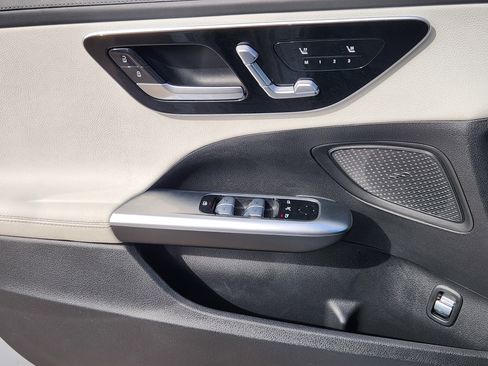 Certified 2024 Mercedes-Benz C 300 Sedan image 21