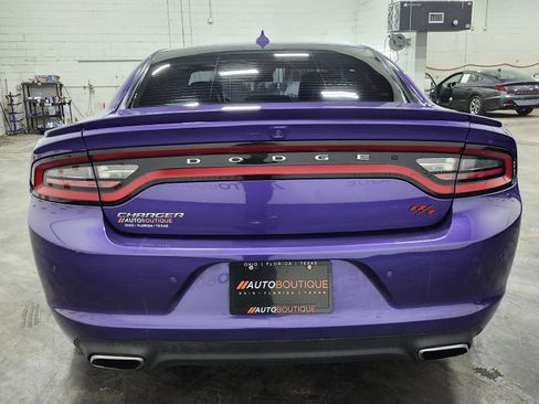 Used 2016 Dodge Charger R/T image 17