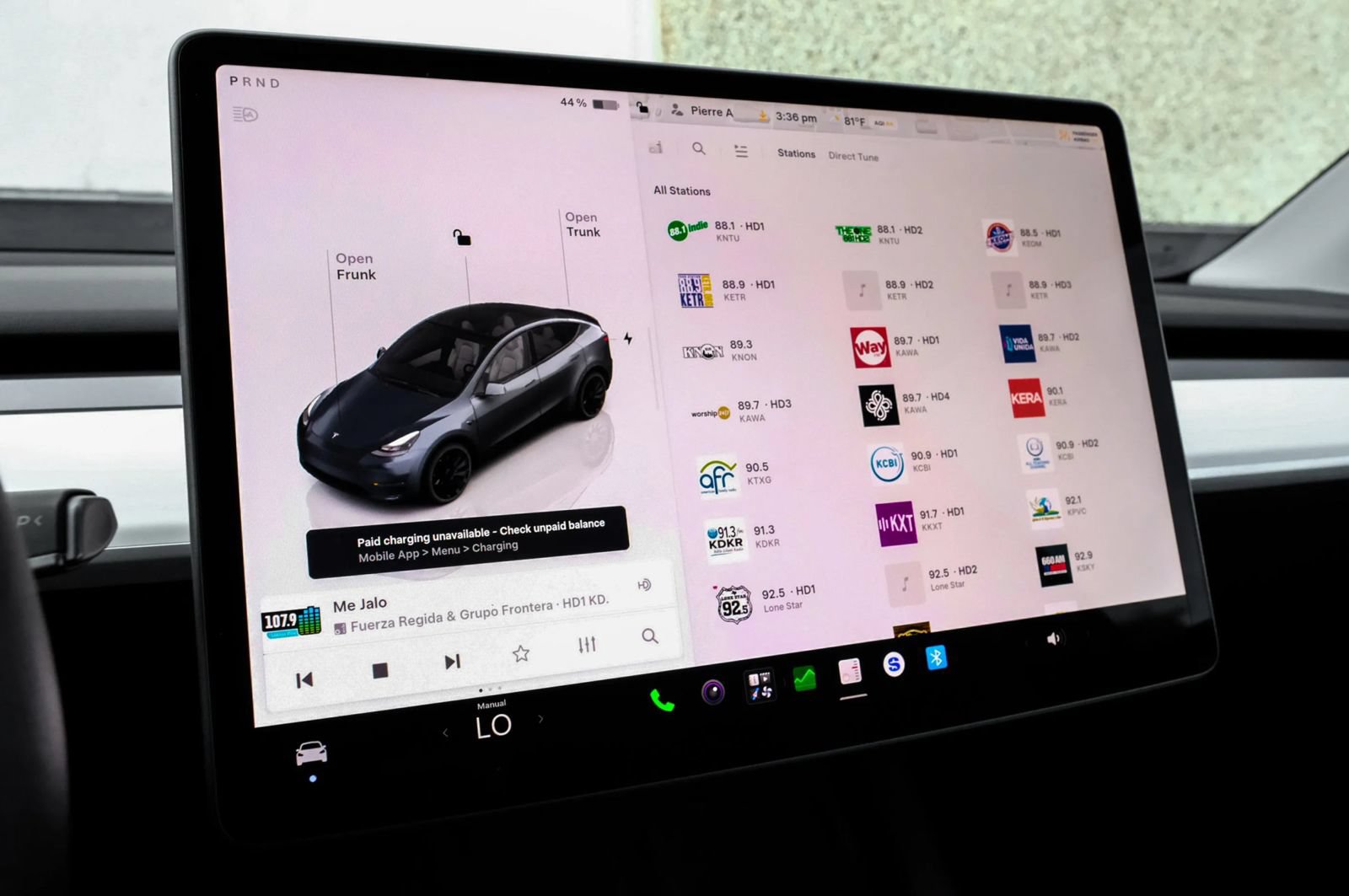 Used 2023 Tesla Model Y Long Range AWD/4WD image 29