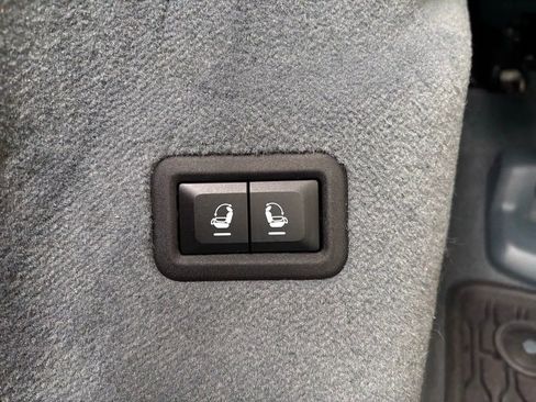 Used 2022 Jeep Grand Wagoneer Series III w/ Rear Seat Video Group 1 image 25