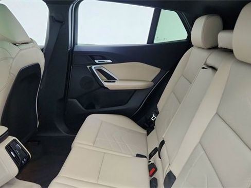 Used 2025 BMW X2 xDrive28i image 28