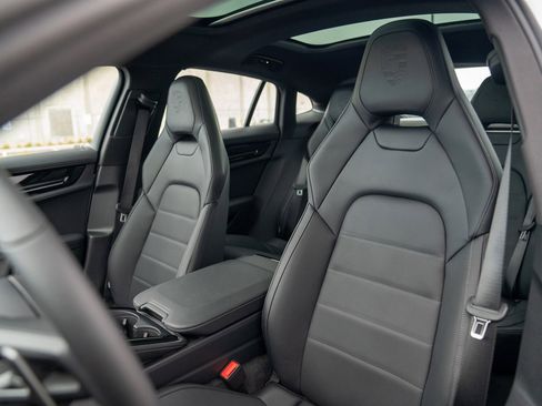New 2026 Porsche Panamera 4 image 5