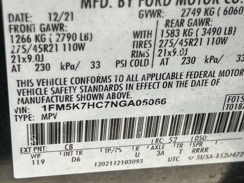 Used 2022 Ford Explorer Platinum w/ Equipment Group 601A RWD image 16