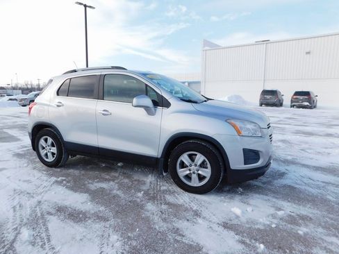Used 2016 Chevrolet Trax LT w/ LT Convenience Package image 1