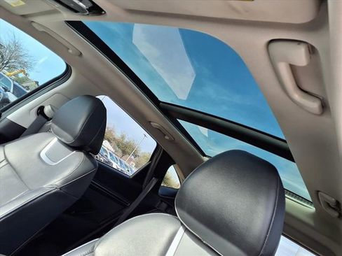 Used 2022 Hyundai Tucson Limited image 8