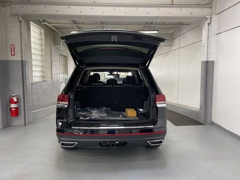 New 2026 Volkswagen Atlas SEL image 12