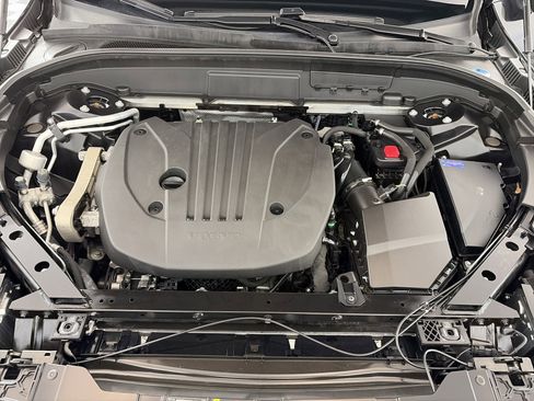 Used 2024 Volvo XC60 B5 Plus image 11