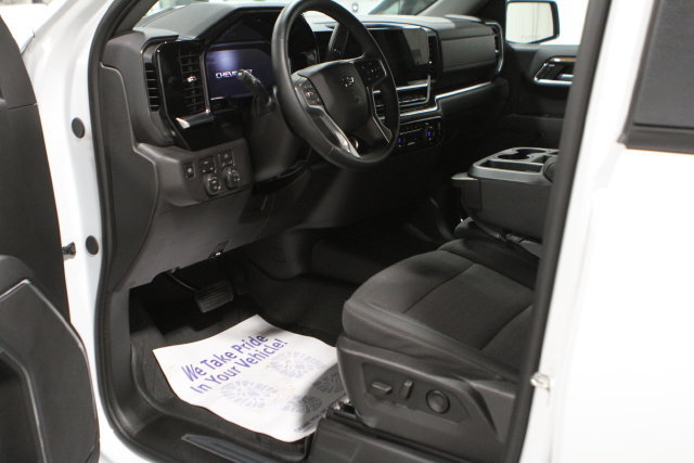 Used 2026 Chevrolet Silverado 1500 RST w/ RST Select Package AWD/4WD image 14