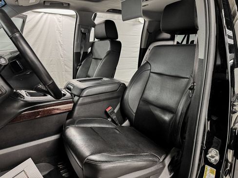 Used 2016 GMC Yukon XL SLT w/ Open Road Package AWD/4WD image 7