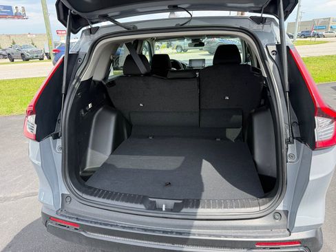 Used 2025 Honda CR-V EX image 11
