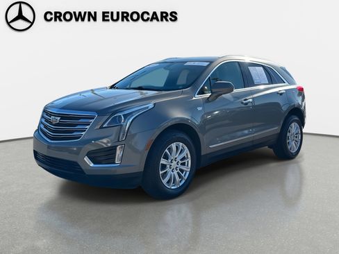 Used 2017 Cadillac XT5 FWD image 2