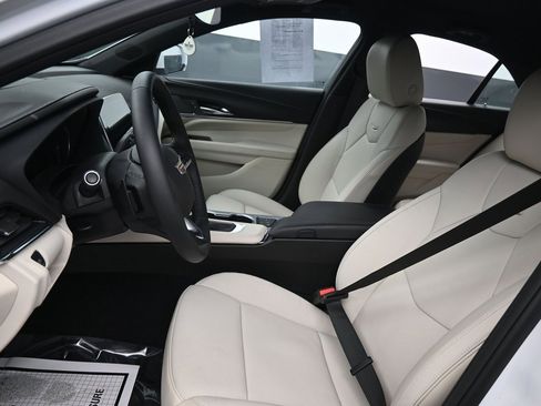 Used 2025 Cadillac CT4 Premium Luxury image 26