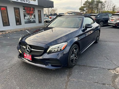 Used 2019 Mercedes-Benz C 300 4MATIC Cabriolet image 2