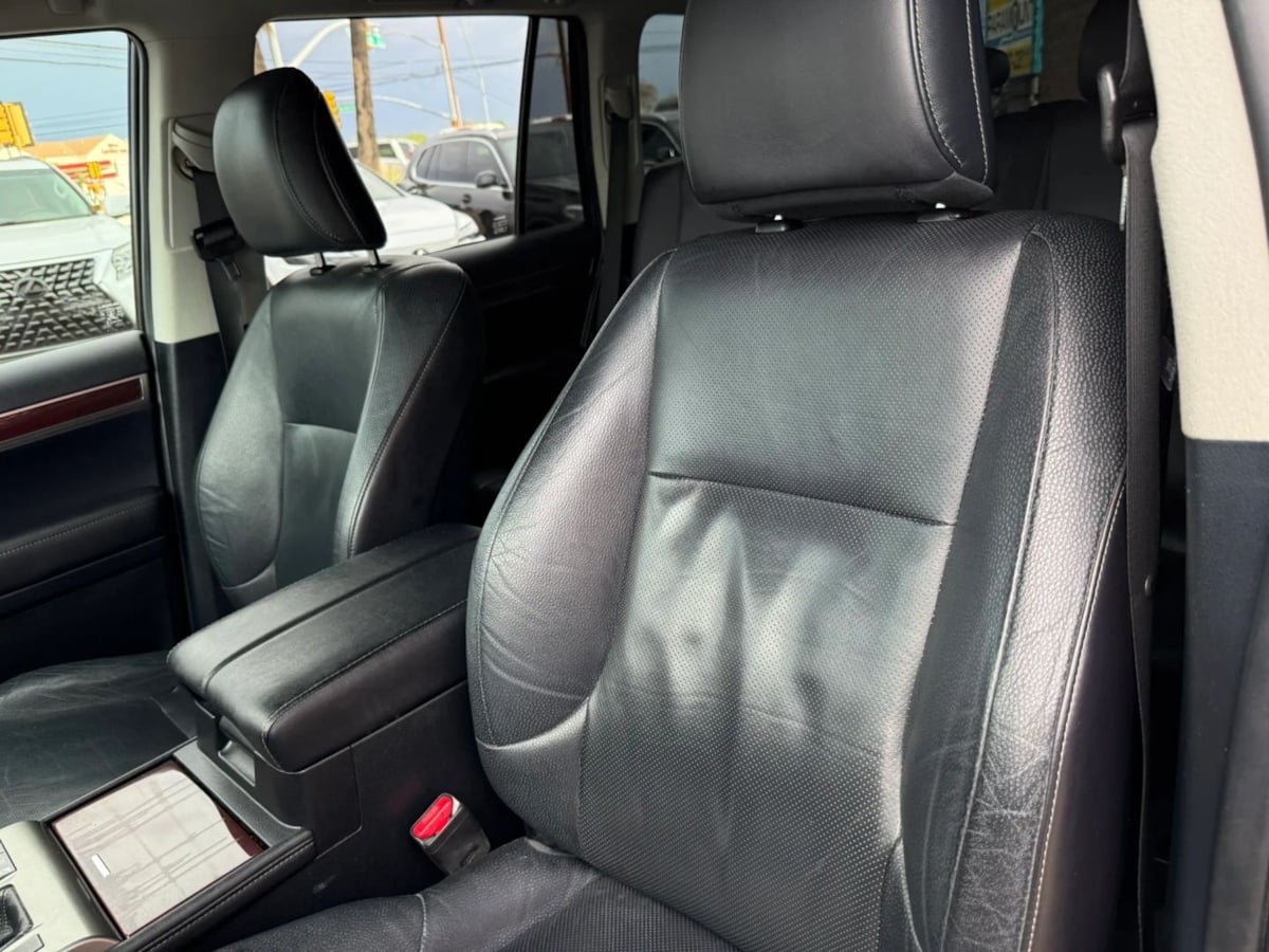 Used 2014 Lexus GX 460 w/ Premium Package AWD/4WD image 42