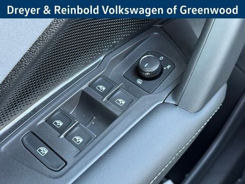 New 2026 Volkswagen Tiguan SE R-Line image 20