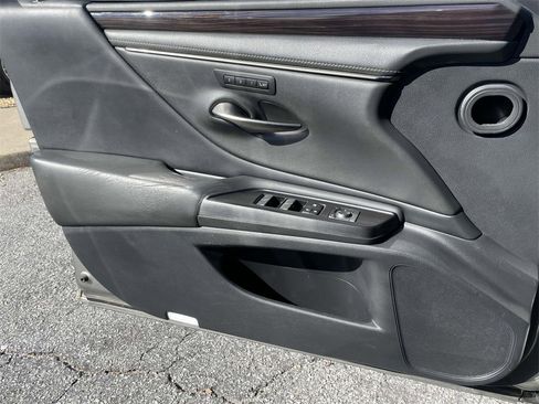Used 2019 Lexus ES 350 image 18