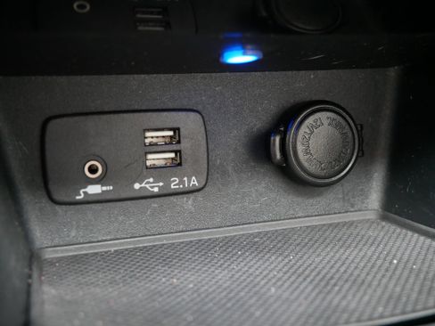 Used 2023 Subaru Forester Premium image 15