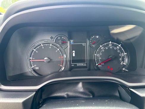 Used 2021 Toyota 4Runner SR5 Premium w/ Moonroof Package AWD/4WD image 5