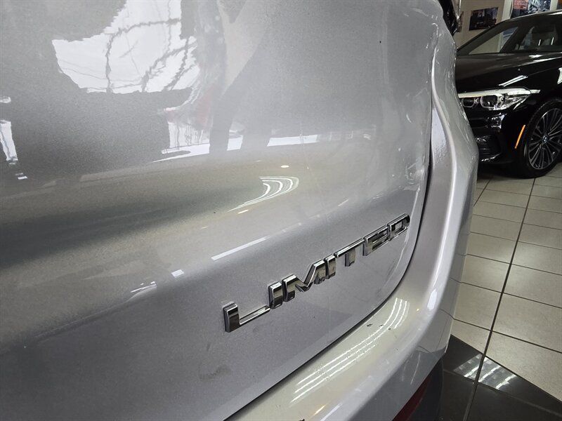 Used 2025 Jeep Compass Limited w/ Elite Group AWD/4WD image 34