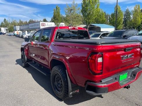 Used 2024 GMC Canyon AT4 w/ Technology Package AWD/4WD image 8
