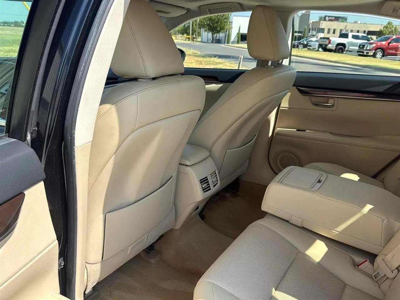 Used 2014 Lexus ES 350 w/ Premium Package FWD image 42