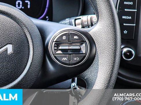 Used 2025 Kia Soul LX w/ LX Technology Package FWD image 35