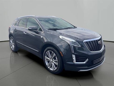 Certified 2023 Cadillac XT5 Premium Luxury w/ Technology Package AWD/4WD image 7