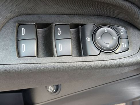 Used 2022 Chevrolet Equinox RS image 14