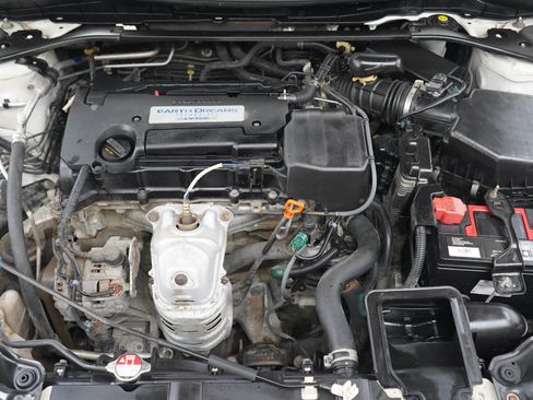 Used 2016 Honda Accord Sport image 28