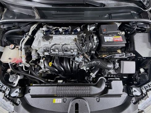 Used 2021 Toyota Corolla LE image 27